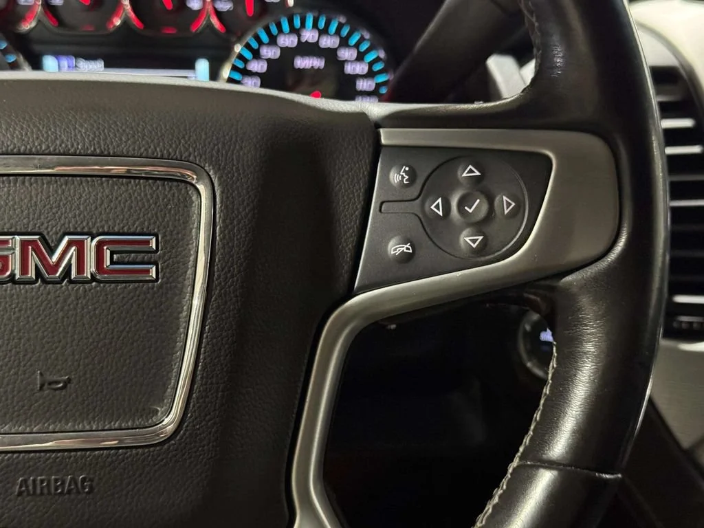 Used 2019 QUICKSILVER METALLIC GMC SLT image 17