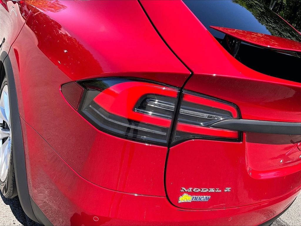 Used 2018 Red Tesla P100D image 32