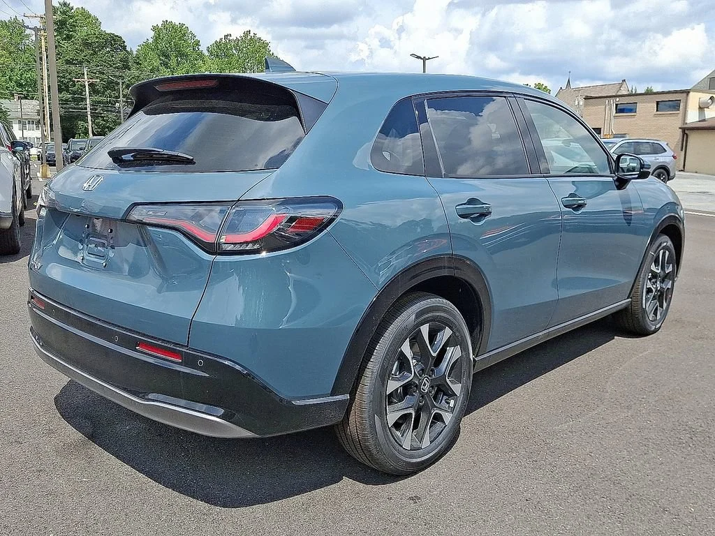 New 2027 Nordic Forest Pearl Honda EX-L image 2