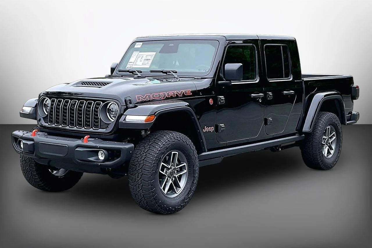 New 2026 Black Clear-Coat Exterior Paint Jeep Mojave X image 4