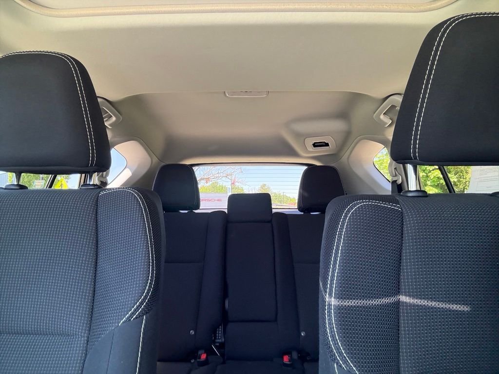 Used 2018 Black Toyota Adventure image 38