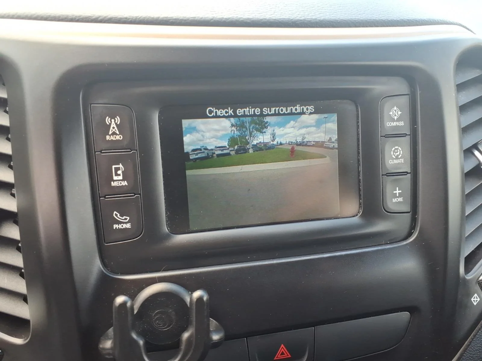 Used 2015 White Jeep 4WD 4DR LATITUDE image 10
