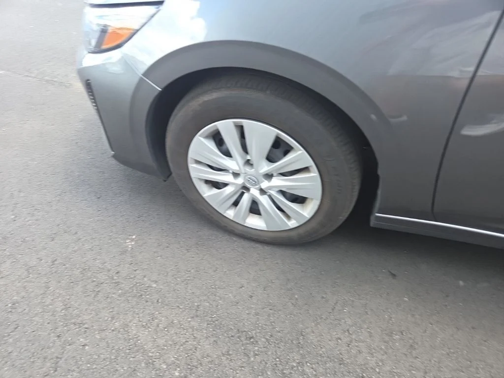 Used 2025 Gray Nissan S image 27