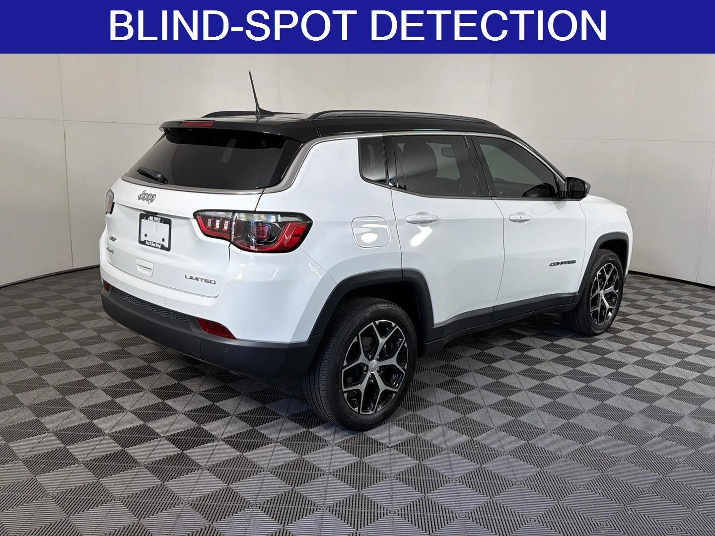 Used 2024 Bright White Clearcoat Jeep Limited image 5