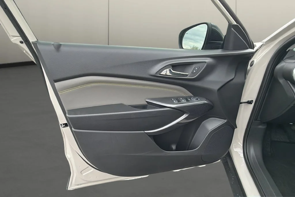 New 2026 White Sands Chevrolet ACTIV image 14