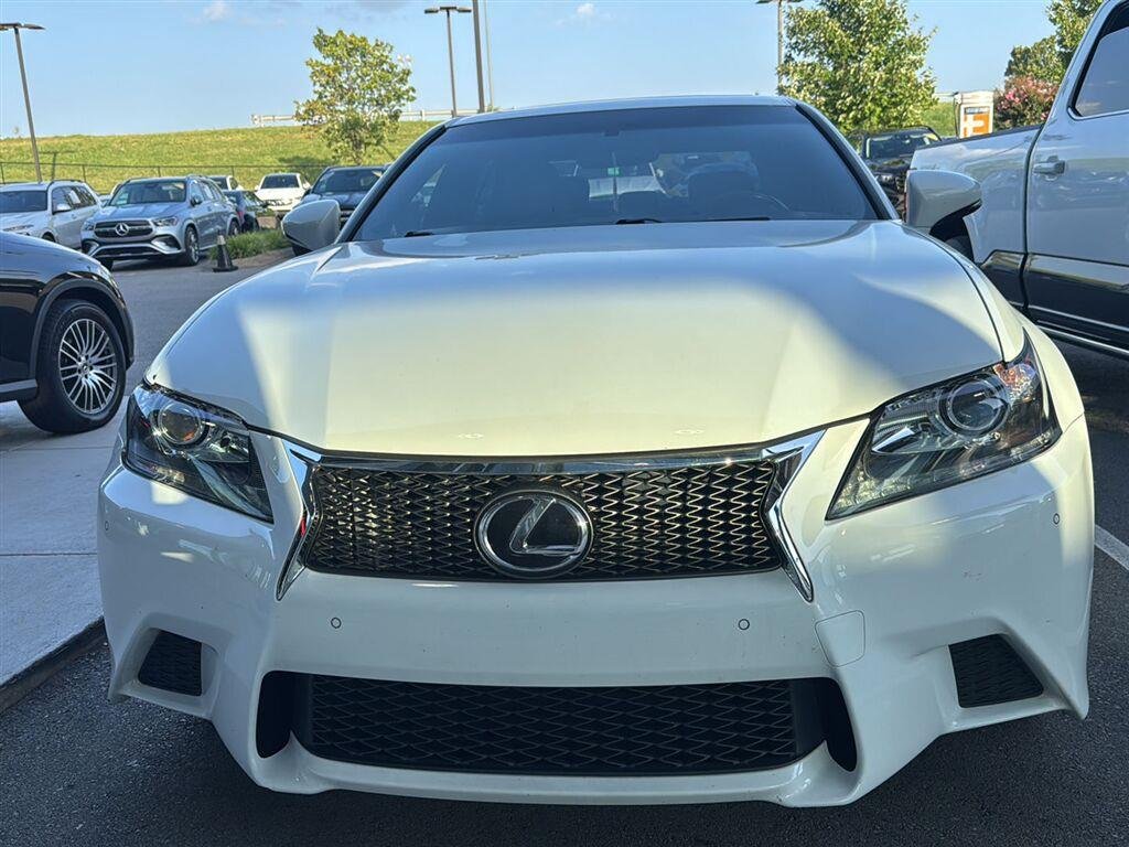 Used 2015 Ultra White Lexus Base image 3