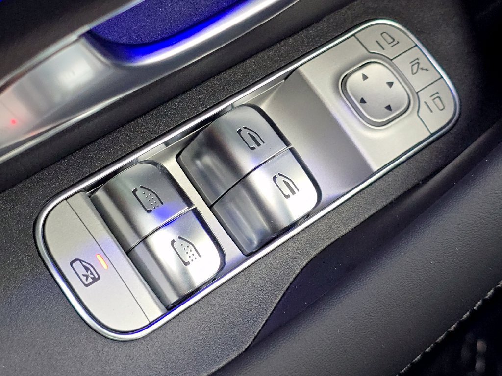 New 2026 MANUFAKTUR Alpine Grey Mercedes-Benz GLE 580 image 64