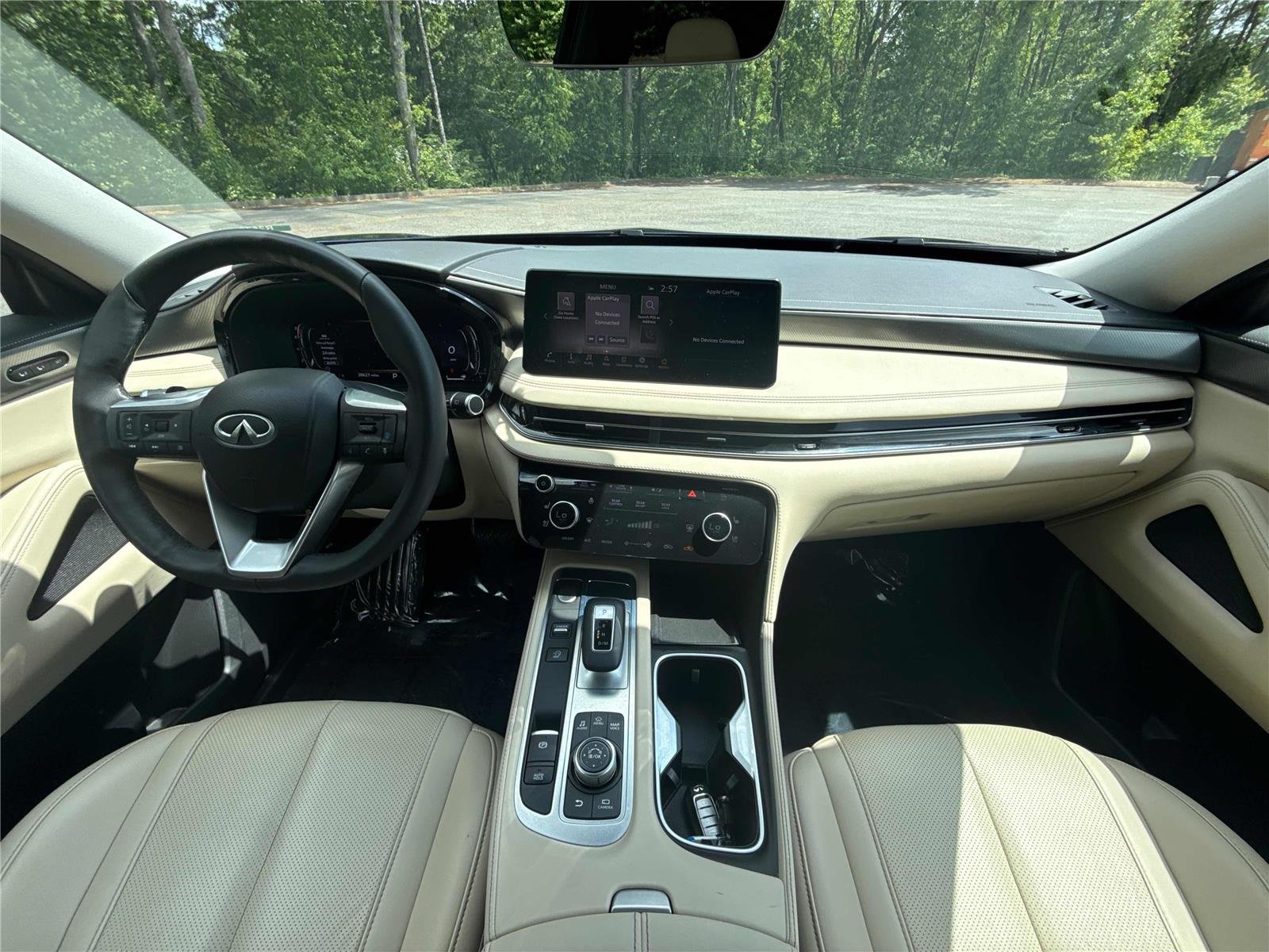 Used 2023 Grand Blue INFINITI LUXE image 13