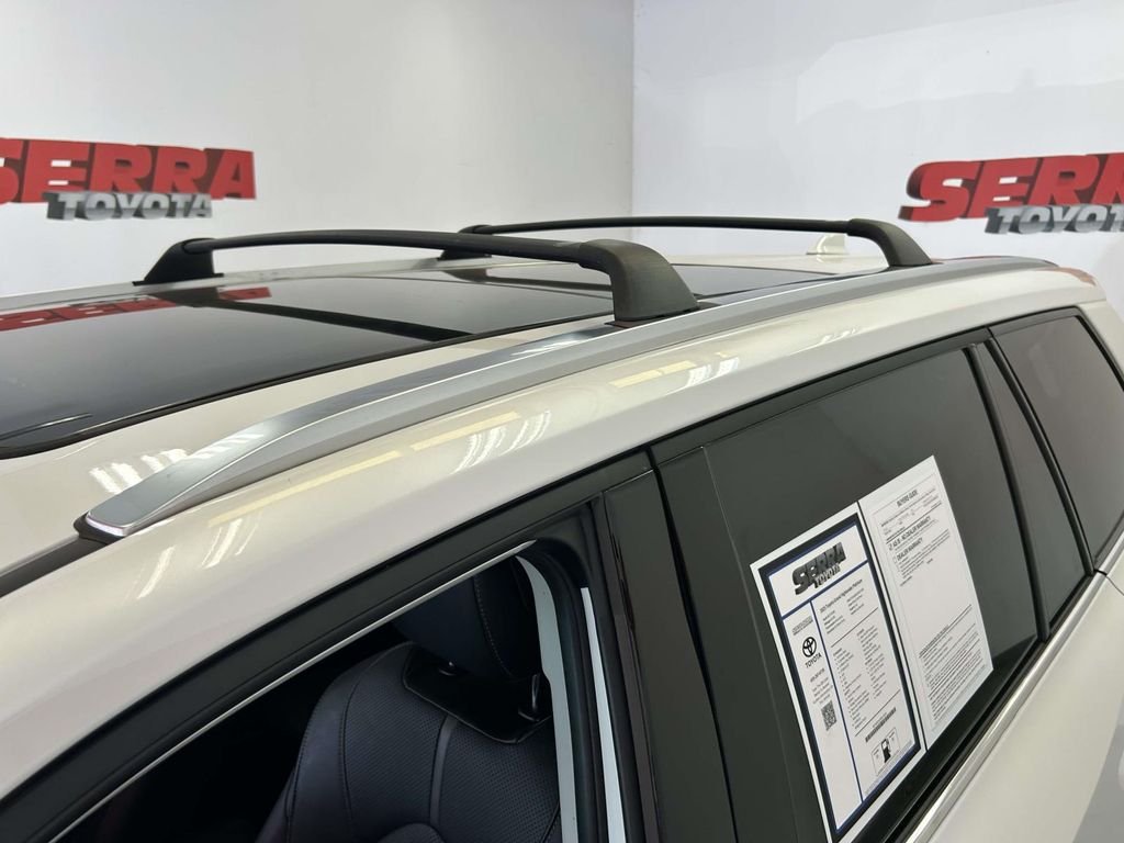 Used 2025 Beige Toyota Platinum image 7
