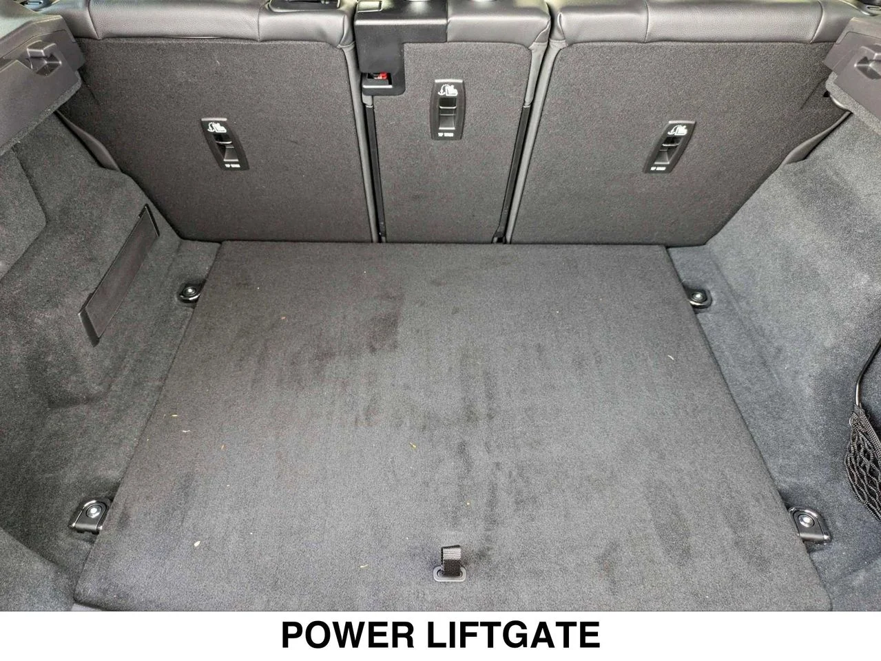 Used 2023 ELGER GRAY Land Rover R-Dynamic SE image 25