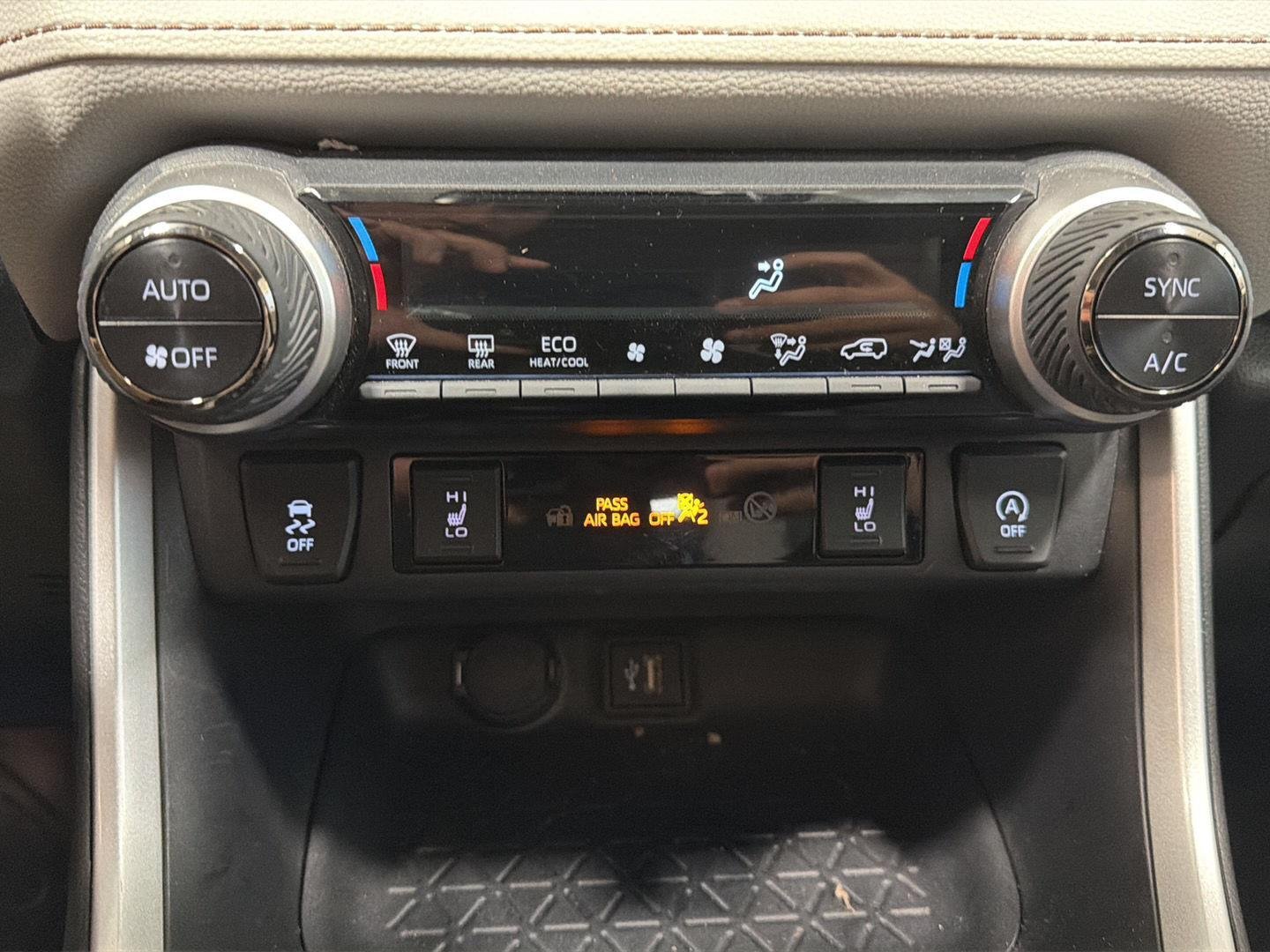 Used 2024 Magnetic Gray Metallic Toyota XLE image 3