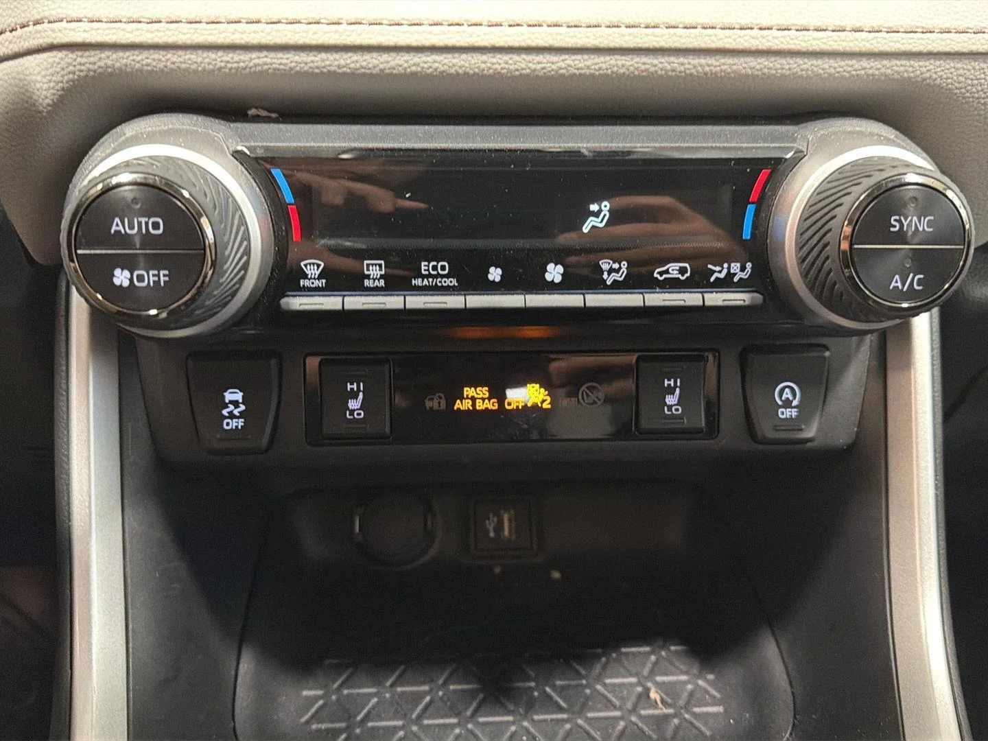 Used 2024 Magnetic Gray Metallic Toyota XLE image 3