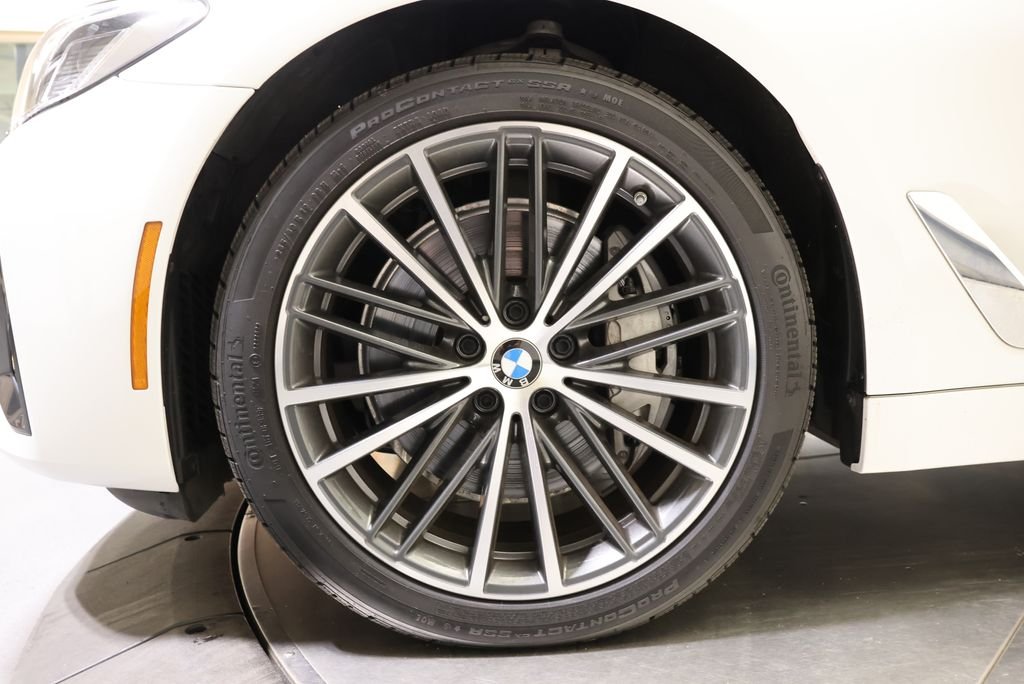 2023 BMW 5 Series 540i - Photo 9