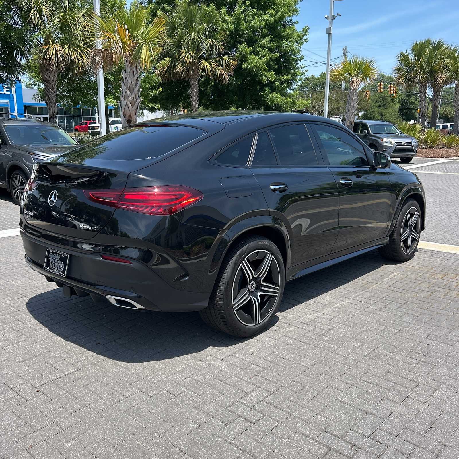 Certified Used 2025 Obsidian Black Metallic Mercedes-Benz GLE 450 image 6