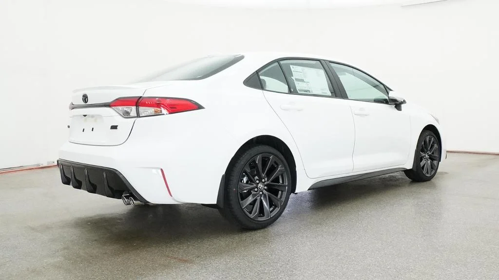 New 2026 Ice Cap Toyota SE image 17