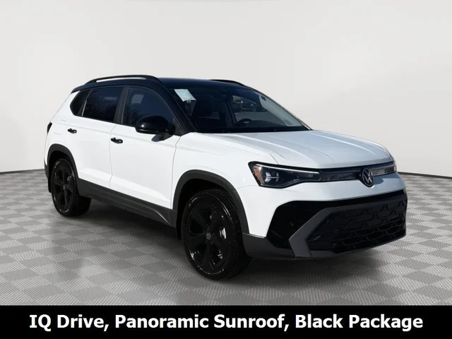 2026 Volkswagen Taos SE Black