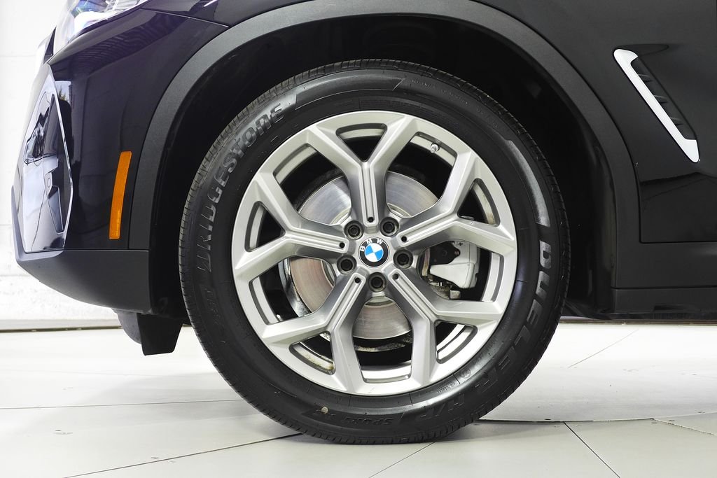 Used 2023 Jet Black BMW sDrive30i image 5