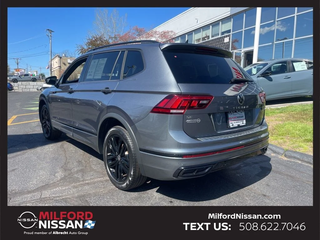 Used 2022 Gray Volkswagen 2.0T SE R-Line Black image 3