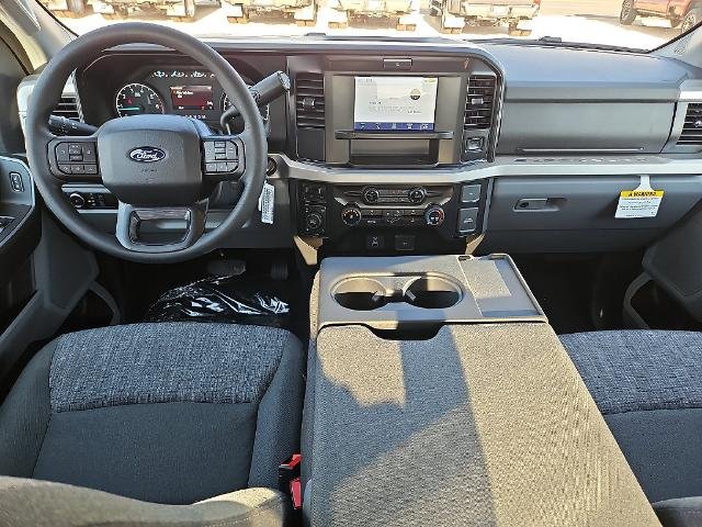 New 2027 Oxford White Ford F-250® XLT image 40