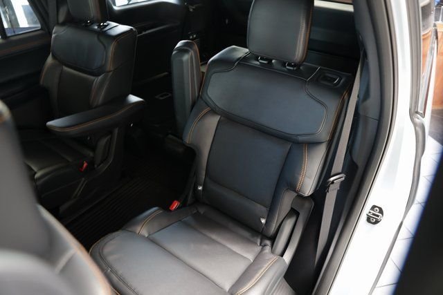 New 2025 Glacier Gray Metallic Tri-Coat Ford TREMOR® image 37