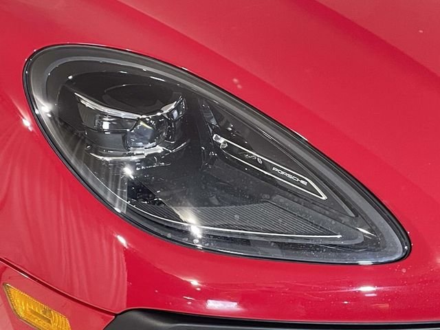 Used 2026 Red Porsche  image 11