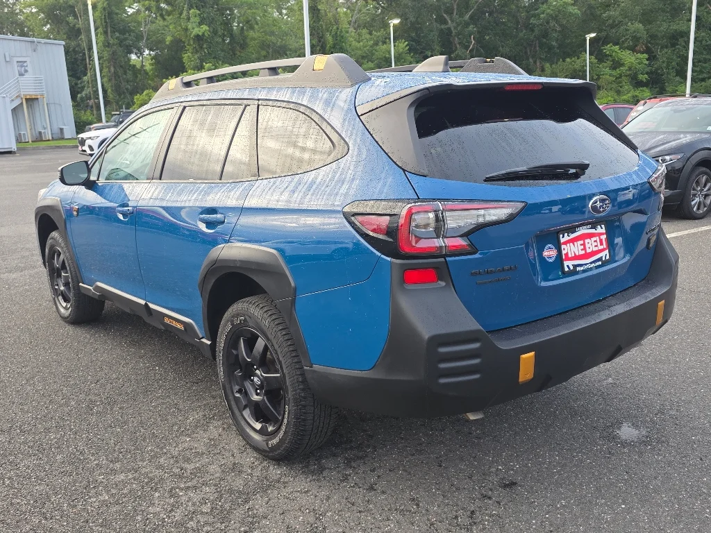 Certified Used 2023 Geyser Blue Pearl Subaru Wilderness image 13