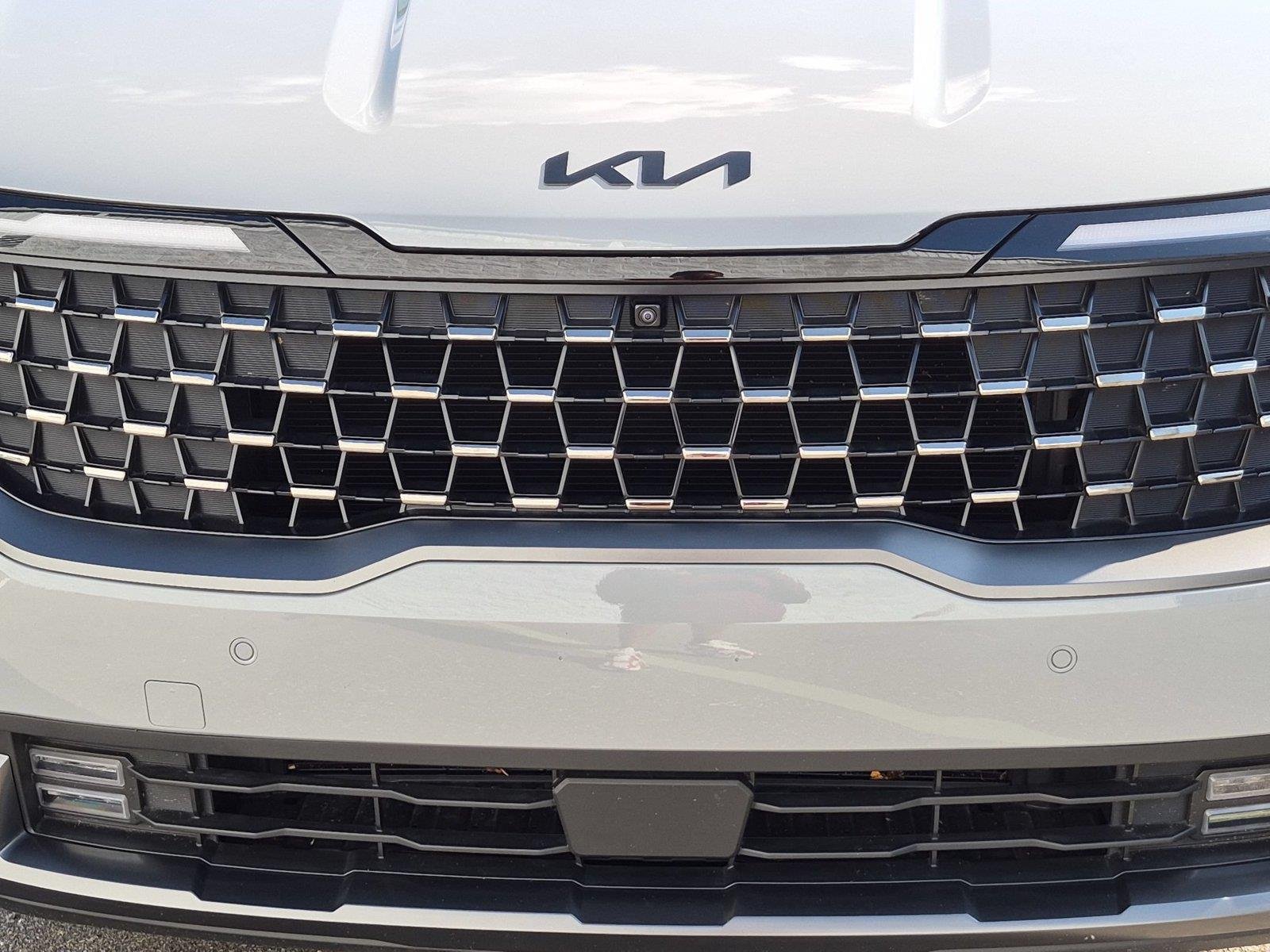 Used 2026 Ceramic Silver Kia SX image 14