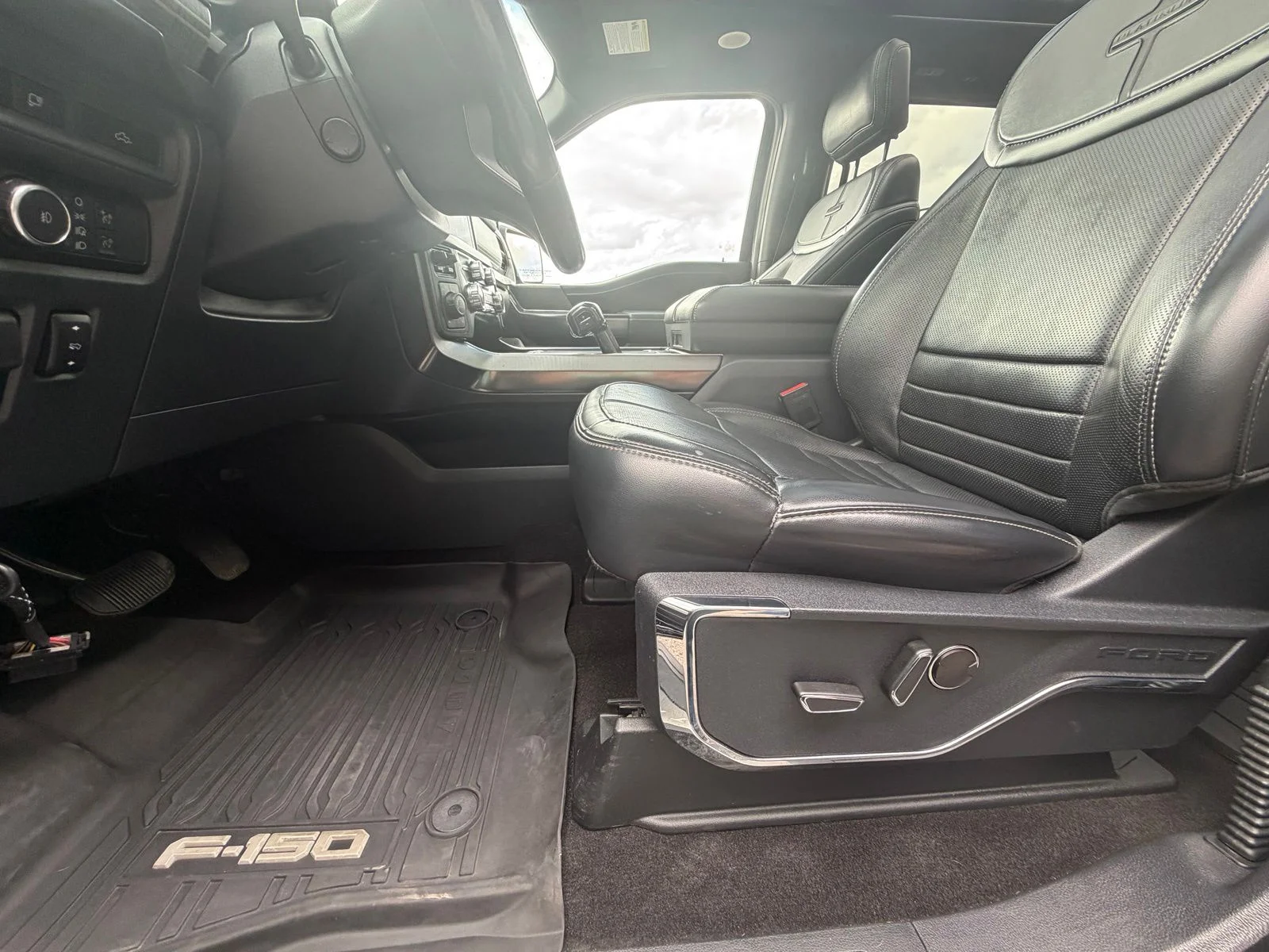 Used 2023 Black Ford Platinum image 12