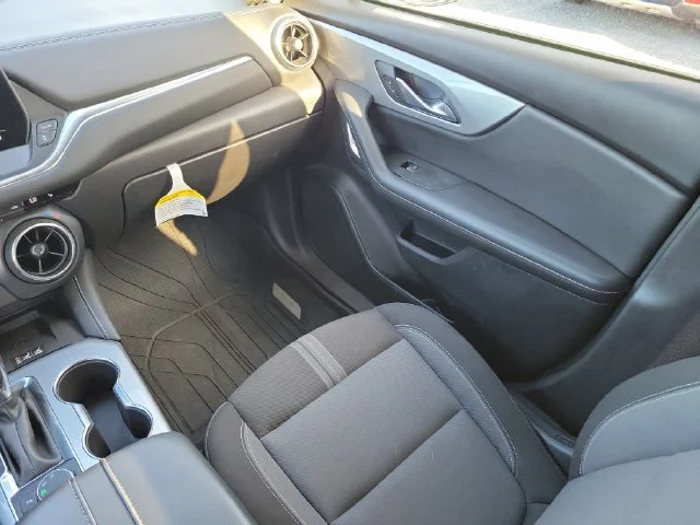 2024 Chevrolet Blazer 2LT - Photo 10