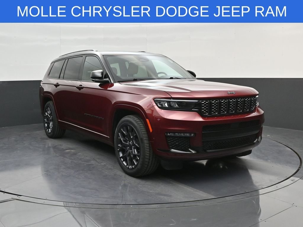 Used 2025 Red Jeep Summit Reserve image 1