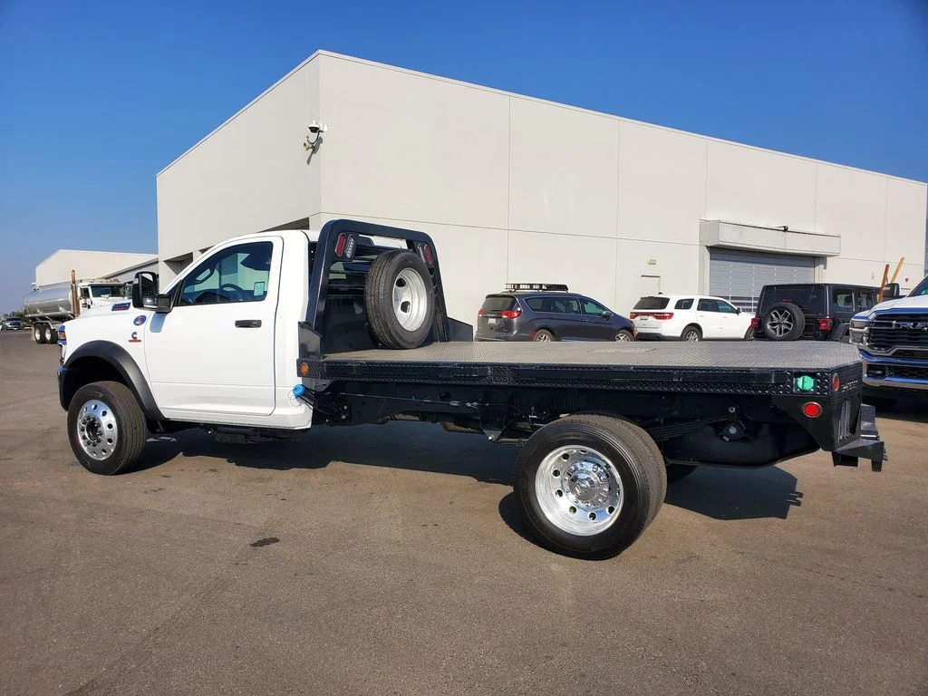 New 2026 Bright White Clear-Coat Exterior Paint RAM Tradesman image 3