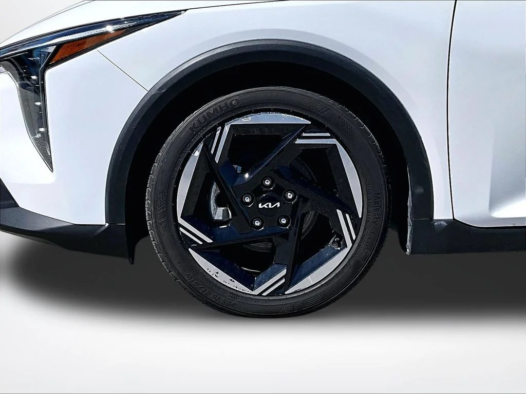 Used 2025 White Kia EX image 10