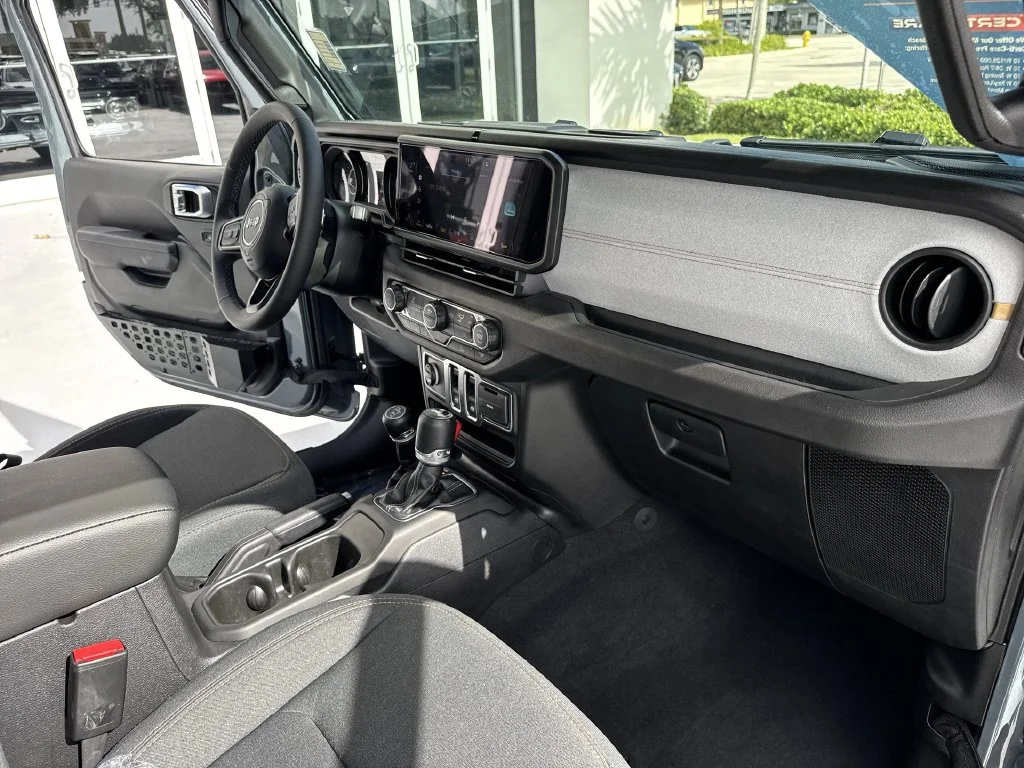Used 2026 Gray Jeep Sport S image 32