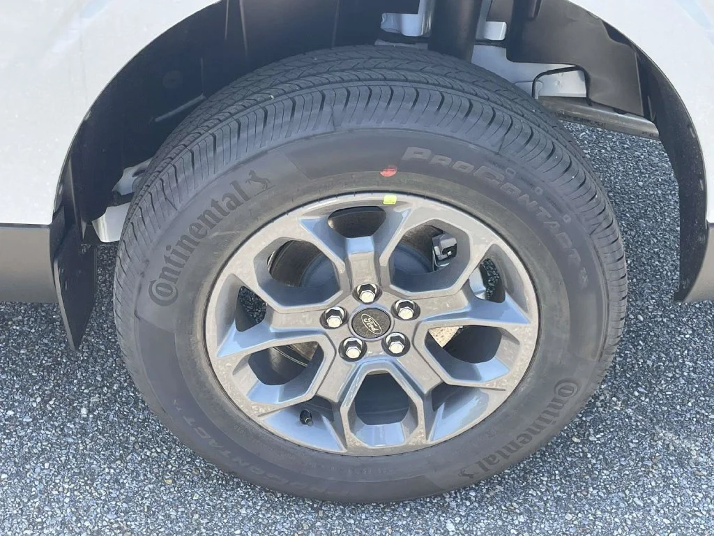 New 2026 White Ford XLT image 9