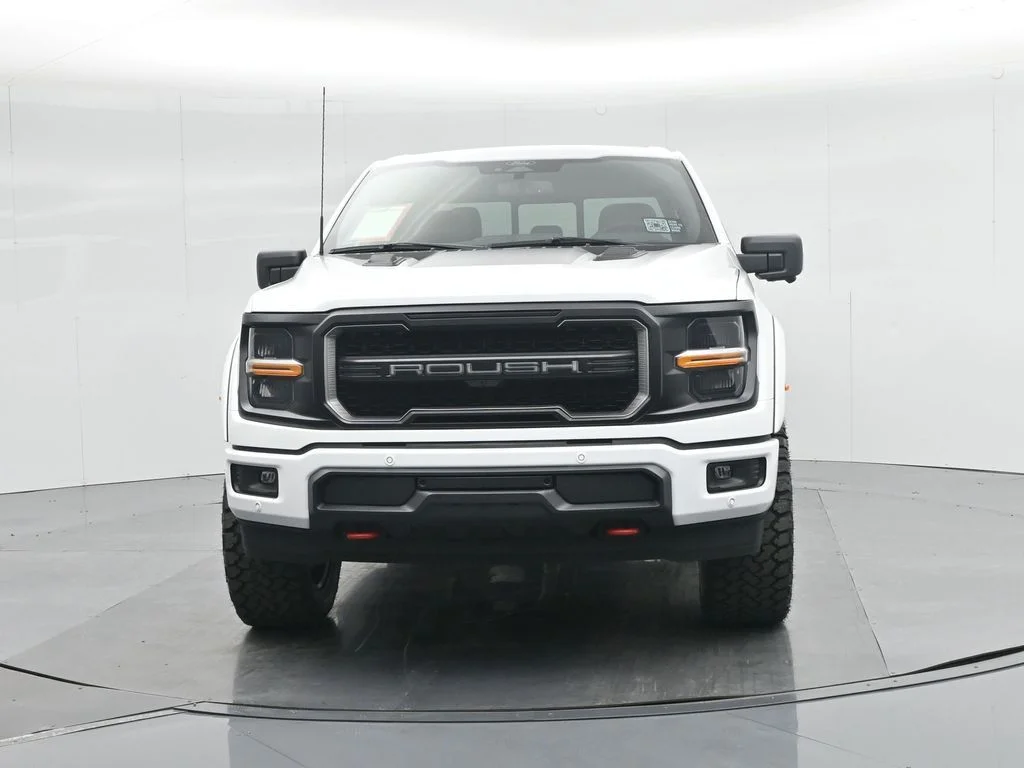 New 2025 Oxford White Ford XLT image 59