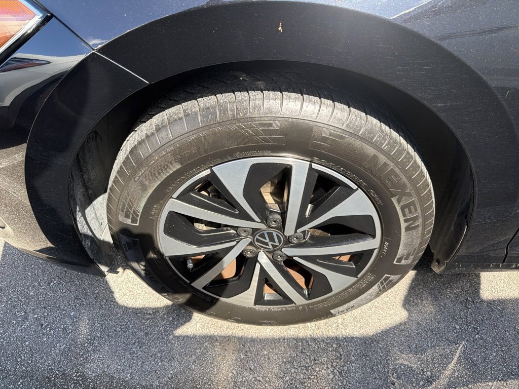3VW5M7BU0RM037768