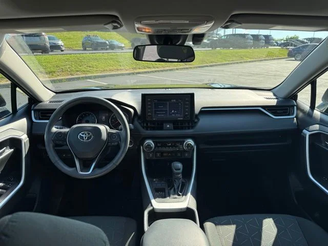 Used 2020 Midnight Black Metallic Toyota XLE image 15