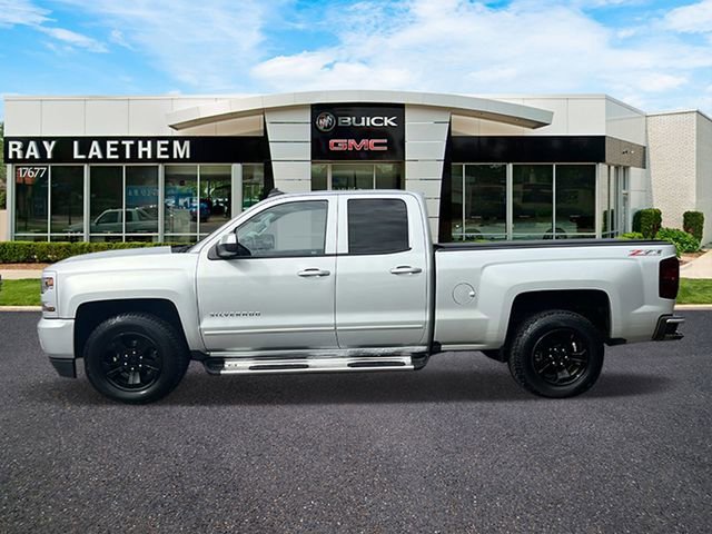 Used 2016 Chevrolet Silverado 1500 LT with VIN 1GCVKRECXGZ313960 for sale in Detroit, MI