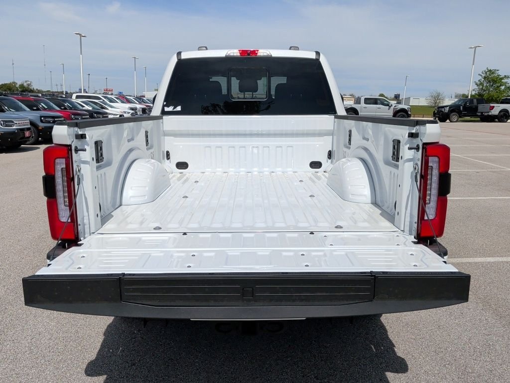 New 2026 Star White Metallic Tri-Coat Ford F-250® Platinum® image 45
