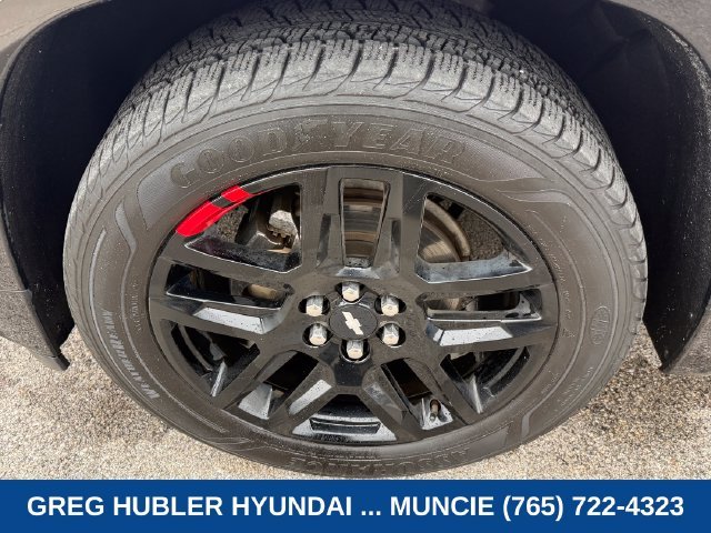 Used 2019 Beige Chevrolet Premier image 13