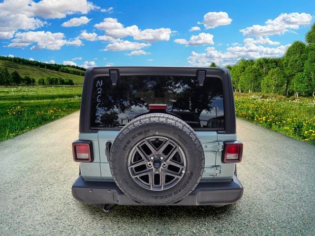 New 2026 Earl Clearcoat Jeep Sport S image 6