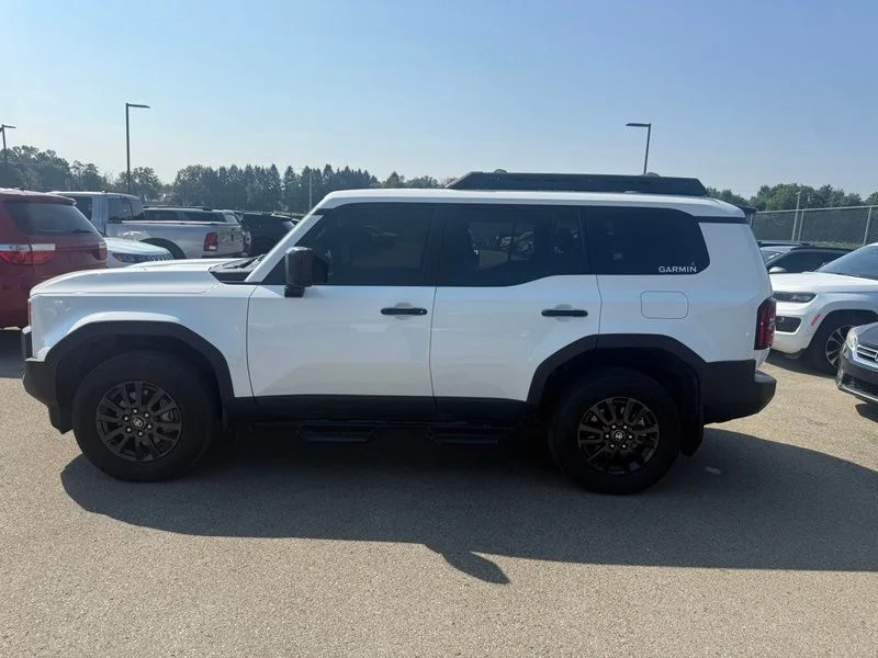 Used 2025 White Toyota 1958 image 16