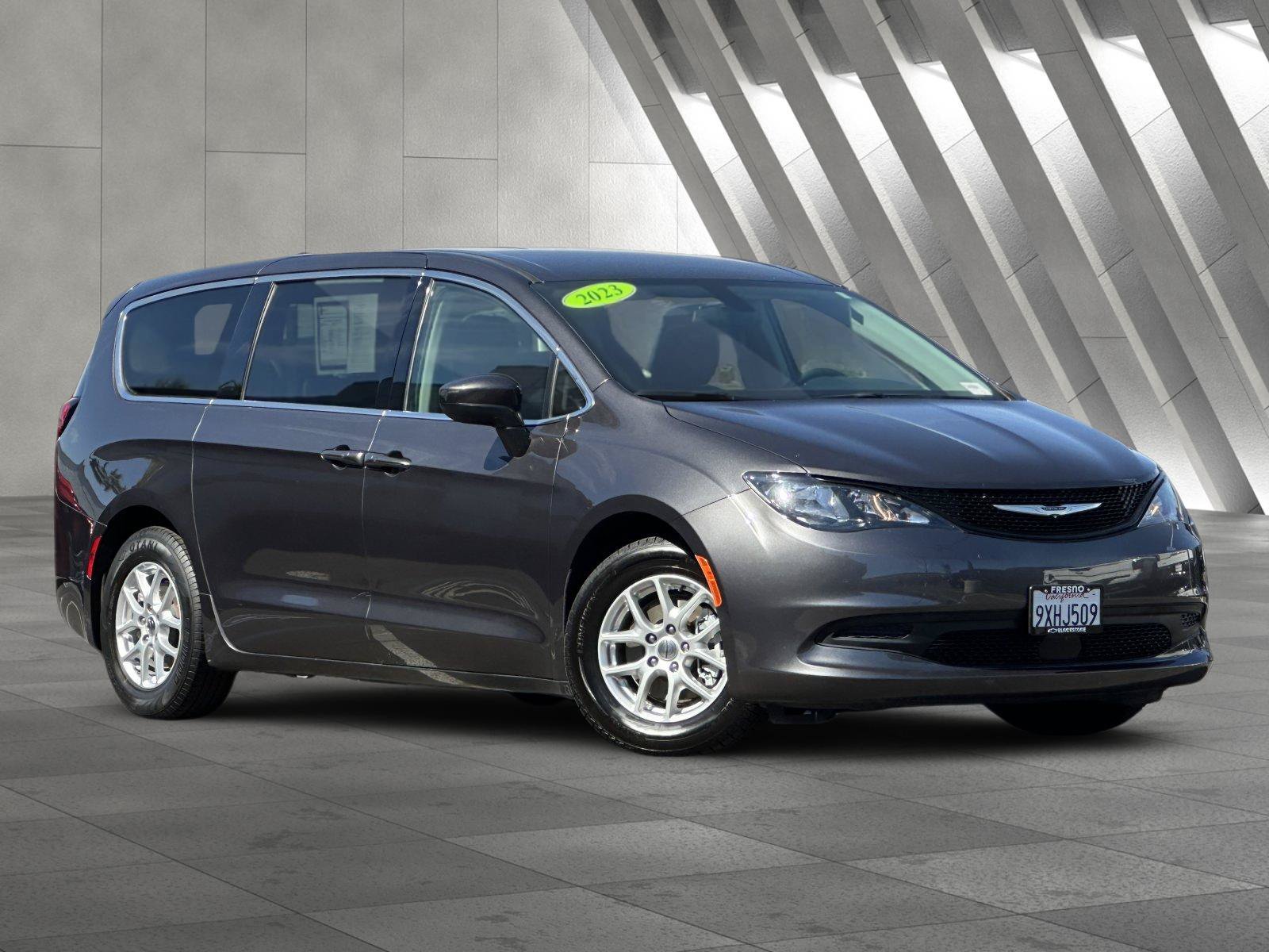 2022 Chrysler Voyager