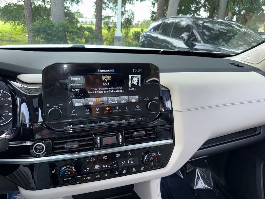 Used 2023 White Nissan SL image 46