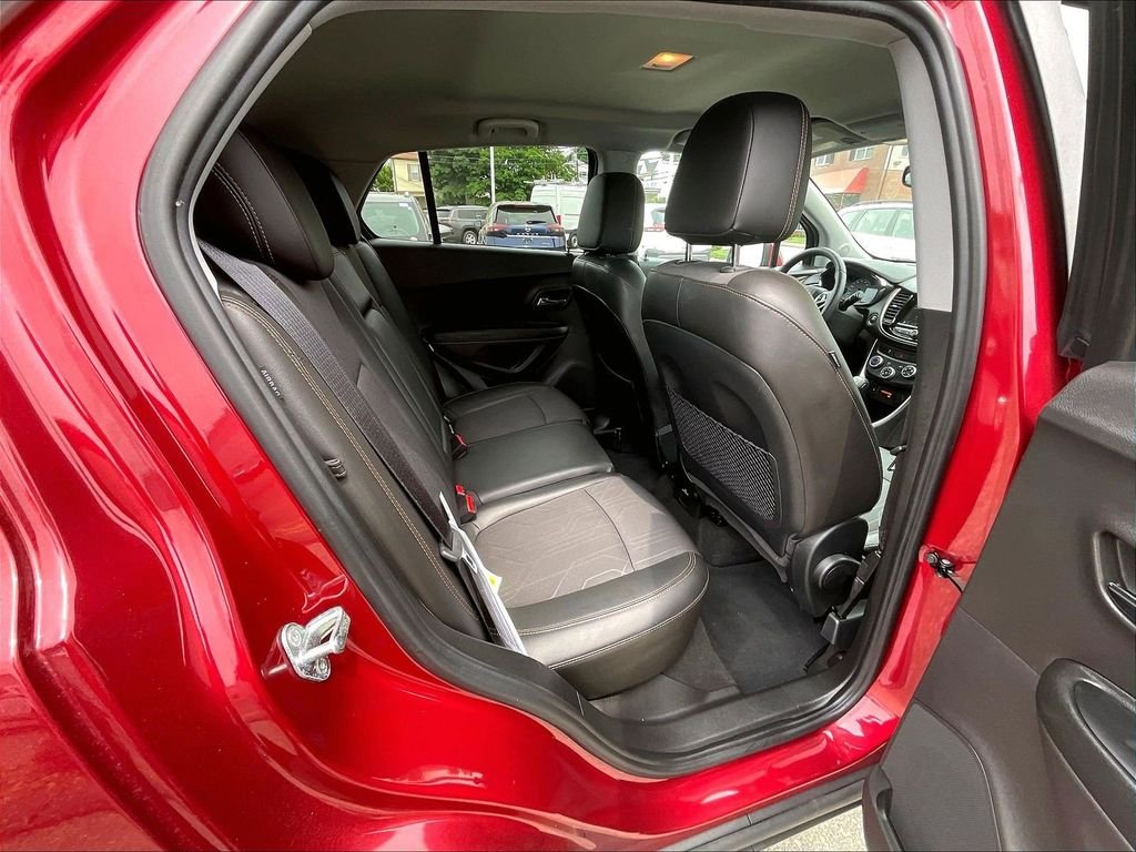 Used 2018 Red Chevrolet LT image 16