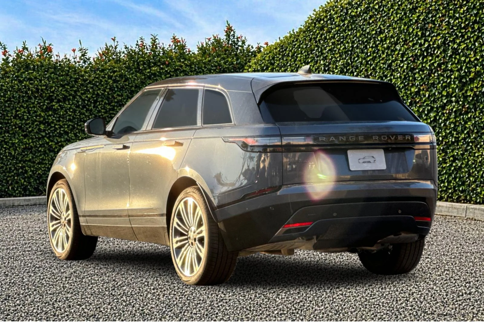 New 2024 Varesine Blue Land Rover Dynamic HSE image 4