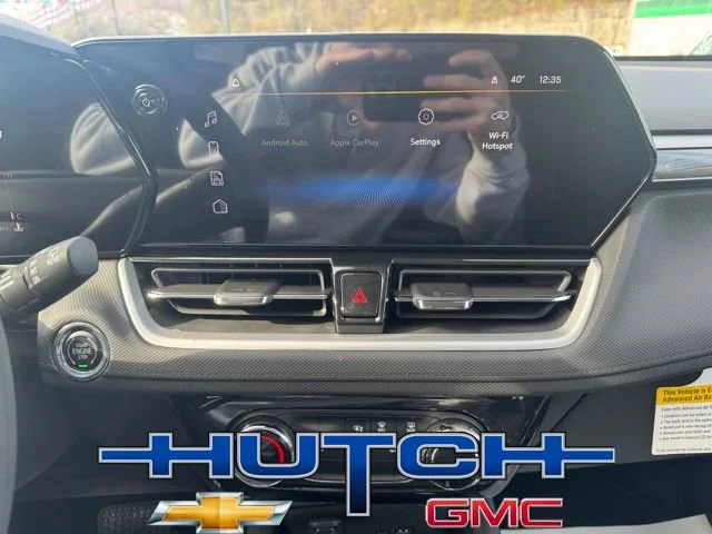 New 2026 Summit White Chevrolet LT image 18