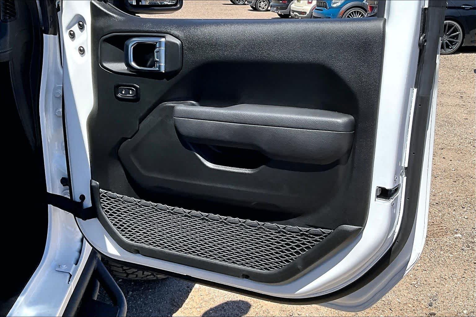Used 2025 Bright White Clearcoat Jeep Rubicon image 20