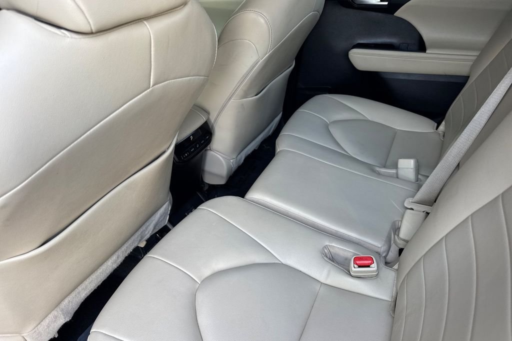 Used 2023 Black Toyota XLE image 15