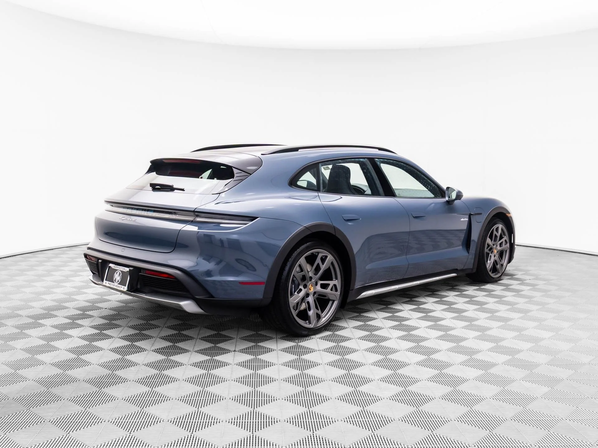 2025 Porsche Taycan Base - Photo 8